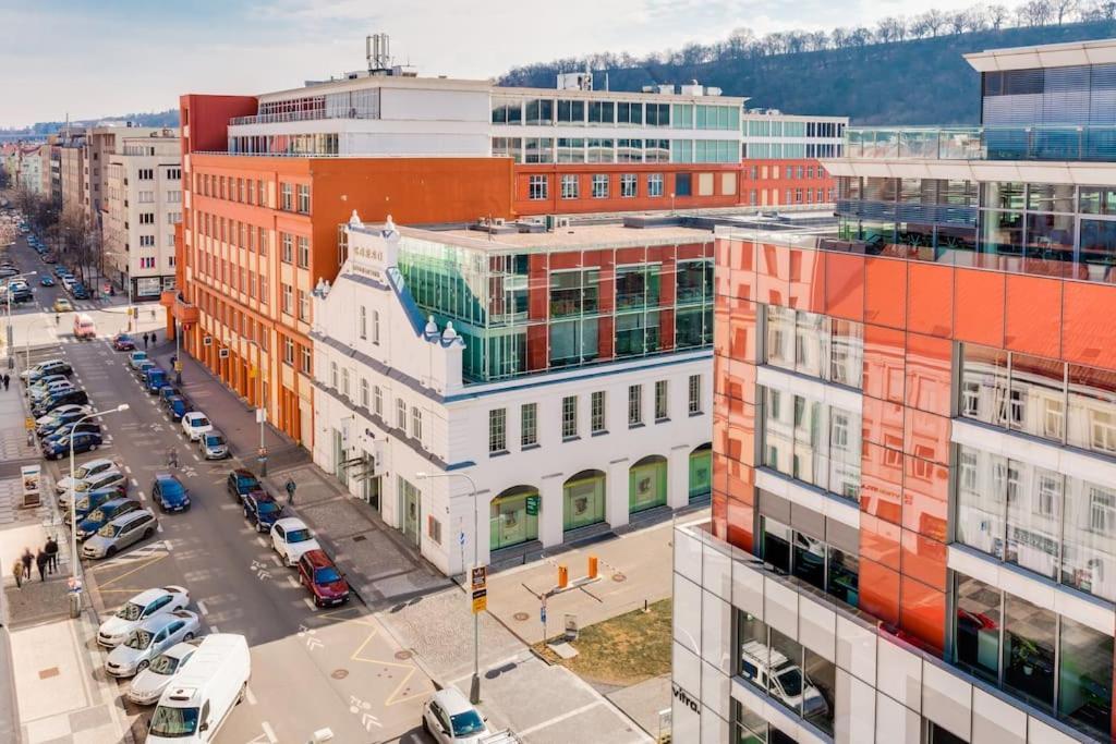 Top Floor Studio With Terrace Praha Bagian luar foto