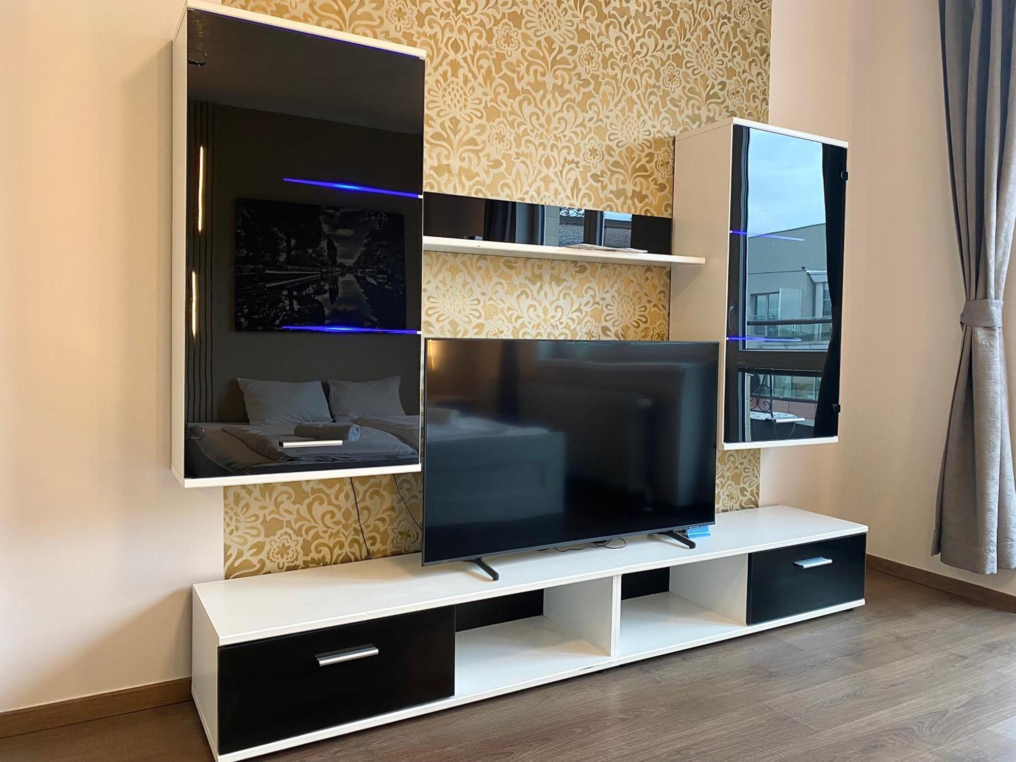 Top Floor Studio With Terrace Praha Bagian luar foto